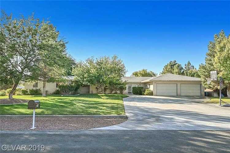 5036 Lisa Ln Las Vegas, NV 89149