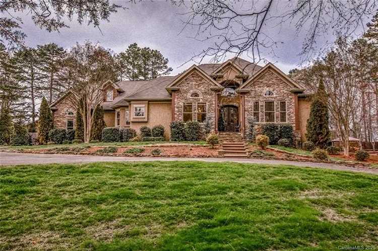 7041 Gilead Rd Huntersville, NC 28078