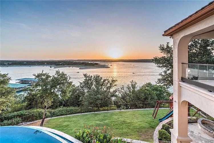 211 Bella Riva Dr Austin, TX 78734