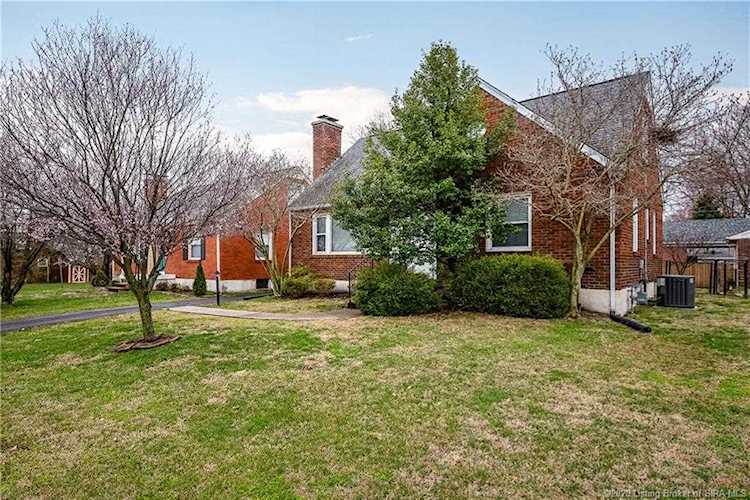 3012 Taylorsville Rd Louisville, KY 40205