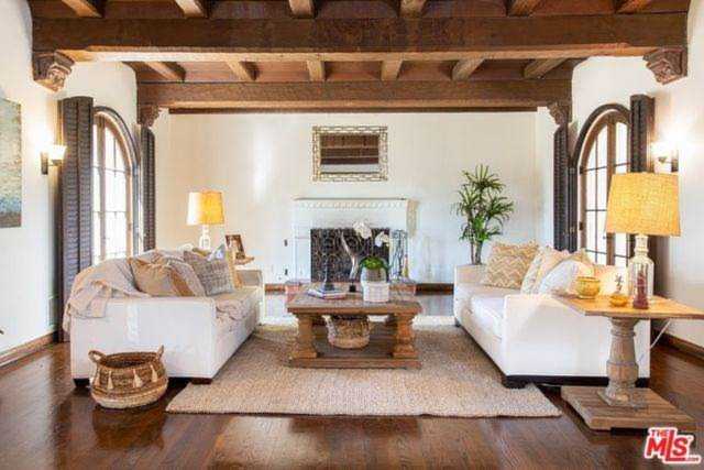 5321 Franklin Avenue Los Angeles, CA 90027