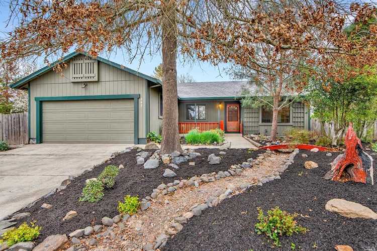 262 Alden Court Windsor, CA 95492