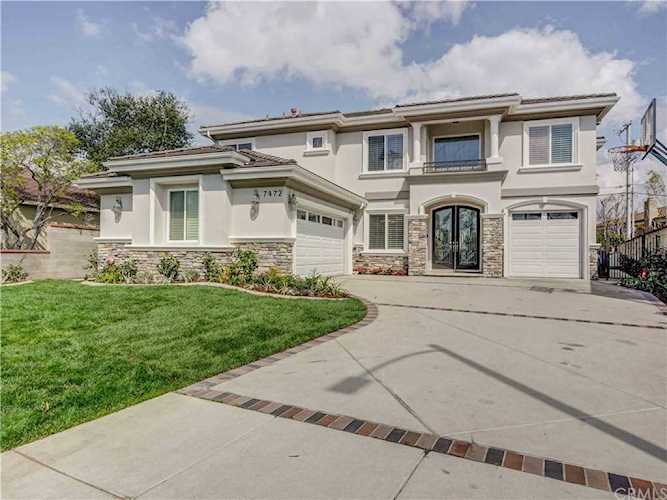 7472 Denrock Avenue Westchester, CA 90045