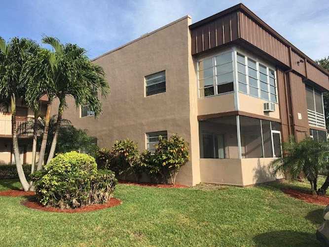 338 Piedmont #H Delray Beach, FL 33484