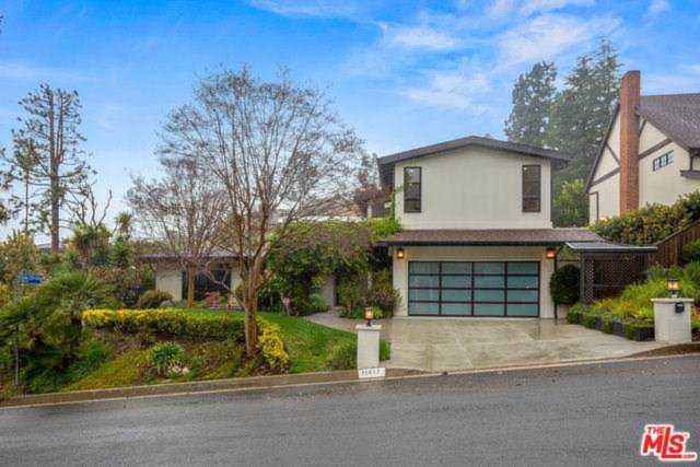 11417 Dona Dorotea Drive Studio City, CA 91604