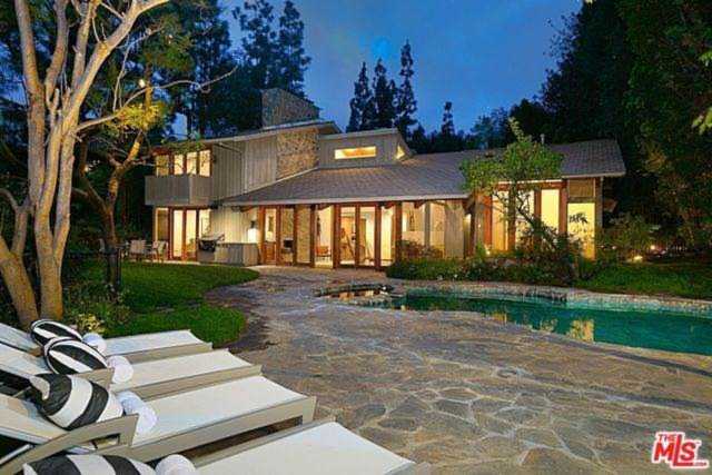 1238 Benedict Canyon Drive Beverly Hills, CA 90210