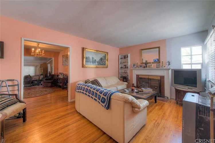 4343 Saint Clair Avenue Studio City, CA 91604