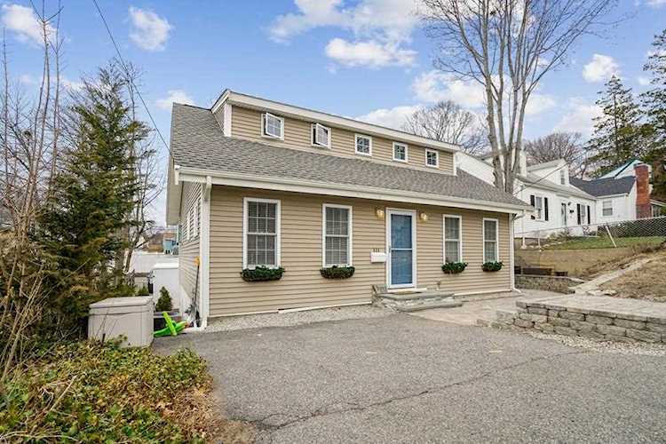 111 Cedar Cliff Rd, Braintree, MA 02184 - $590,000 - MLS#72632538 Photo 1