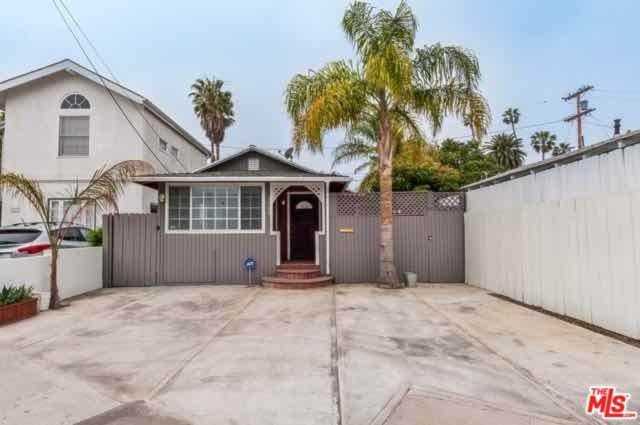2369 Beach Avenue Venice, CA 90291