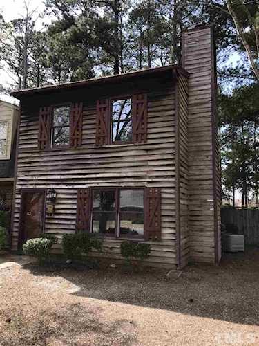 203 Canterbury Road #D Smithfield, NC 27577