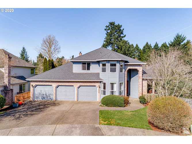 10075 SW Hedges Ct Tualatin, OR 97062