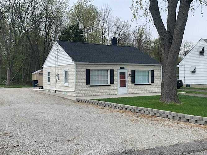2741 Edgewood Lane New Albany, IN 47150