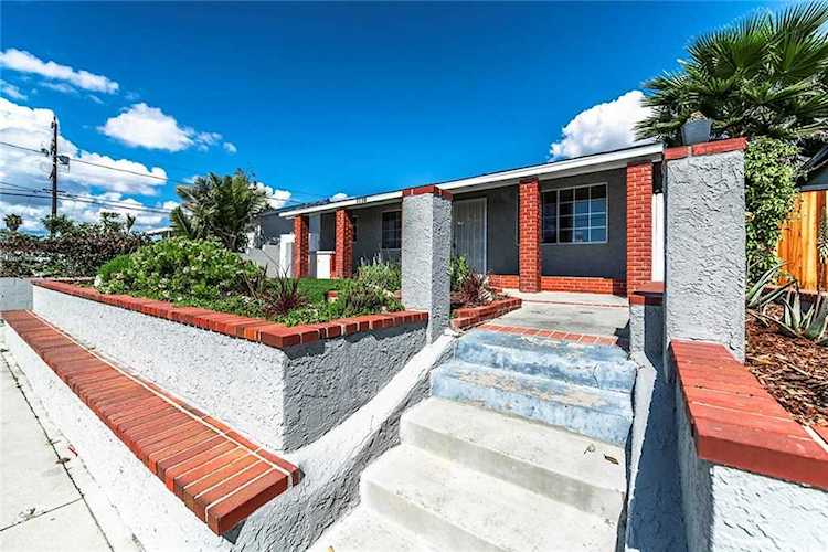 1119 W Sandison Street Wilmington, CA 90744
