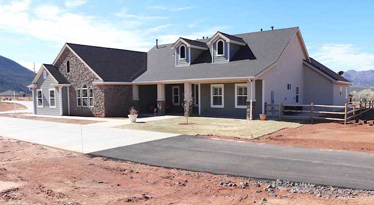 1554 S Badger Way New Harmony, UT 84757