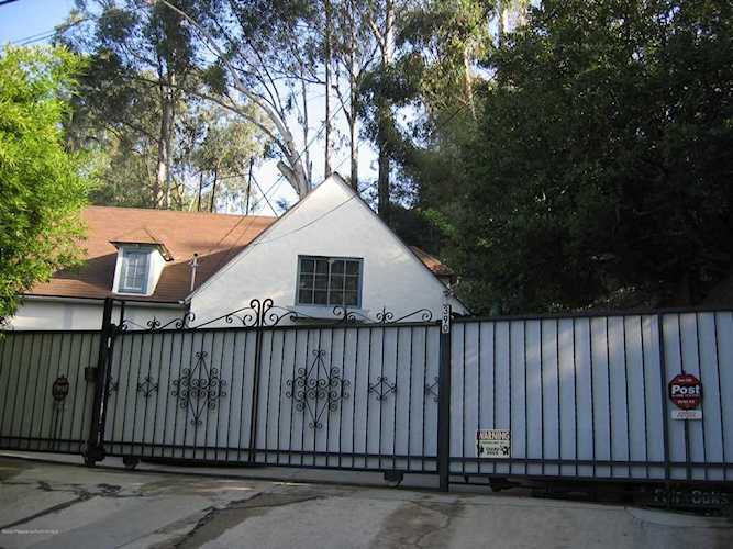 390 Glen Holly Drive Pasadena, CA 91105