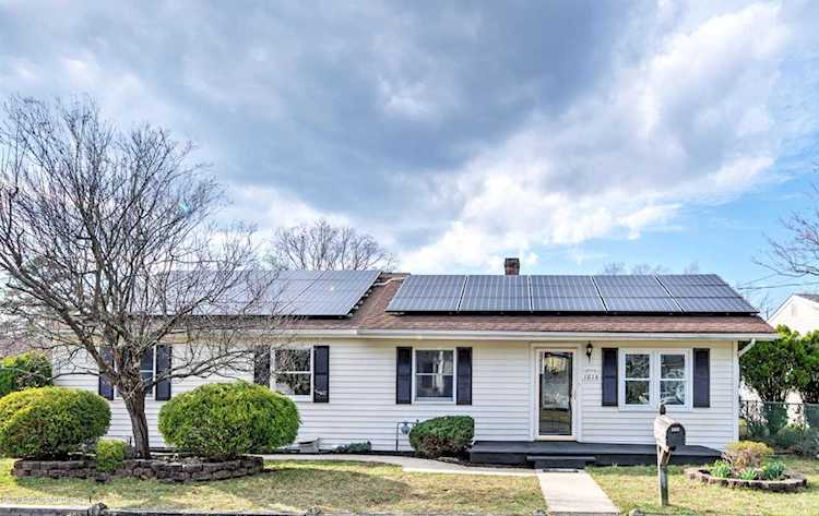 1016 Seaman Ave Beachwood, NJ 08722