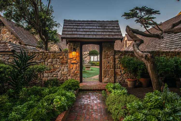 164 Spindrift Road Carmel, CA 93923 | MLS 52180725 Photo 1