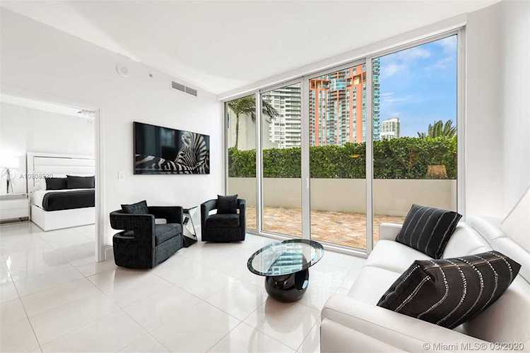50 S Pointe Dr #507 Miami Beach, FL 33139