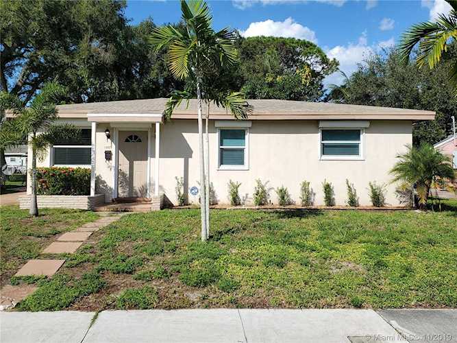 1209 SW 20th Street Fort Lauderdale, FL 33315