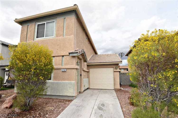 4748 Pinon Pointe Las Vegas, NV 89115