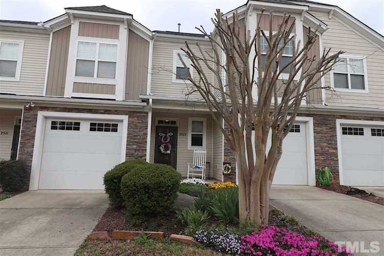2523 Spring Oaks Way Raleigh, NC 27614