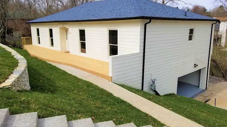 1027 Rollingwood Ln Goshen, KY 40026