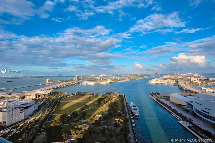 900 Biscayne Blvd #3103 Miami, FL 33132