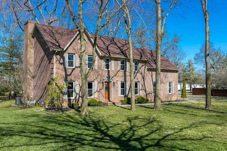 2001 Wyndamere Lane Paris, KY 40361
