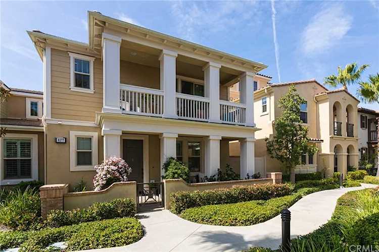 8277 Noelle Drive Huntington Beach, CA 92646