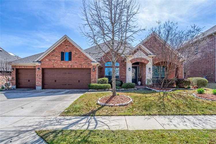 1228 Newcastle Street Roanoke, TX 76262