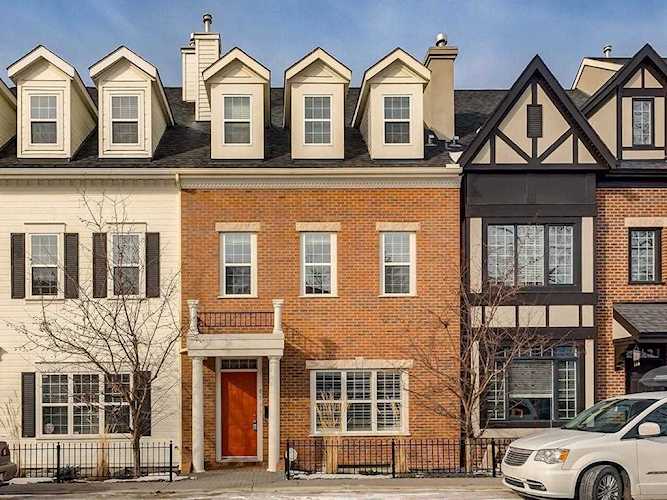 81 Somme Boulevard SW Calgary, AB T2T 6K7