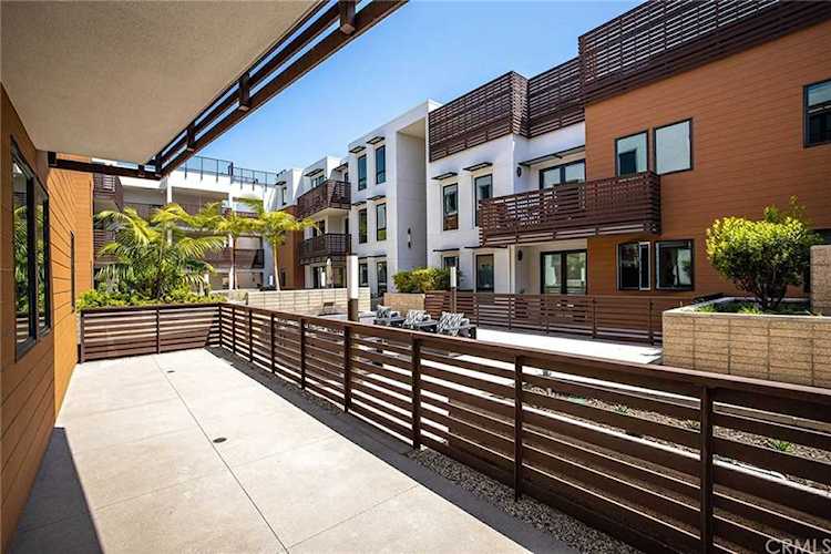 6030 Seabluff Drive #313 Playa Vista, CA 90094