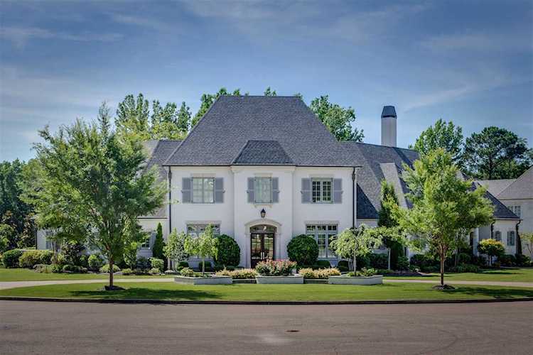 8983 N N Hollybrook Ln Germantown, TN 38138 | MLS 10055347 Photo 1