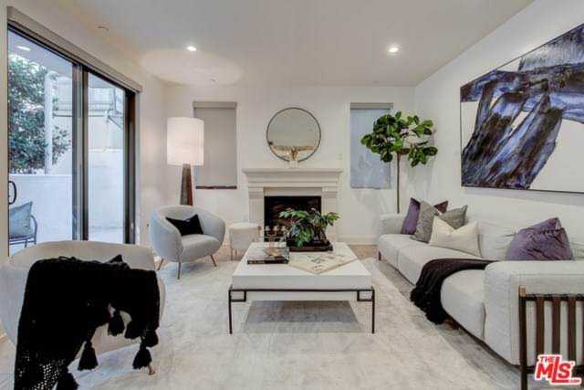 10647 Ashton Ave #104 Los Angeles, CA 90024