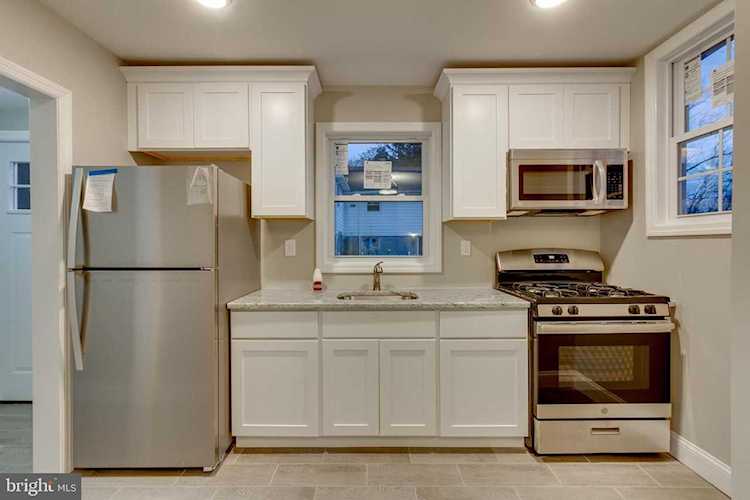 17 Davis Ave Clementon, NJ 08021 | MLS NJCD382914 Photo 1
