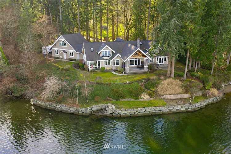 9206 Kopachuck Drive NW Gig Harbor, WA 98335