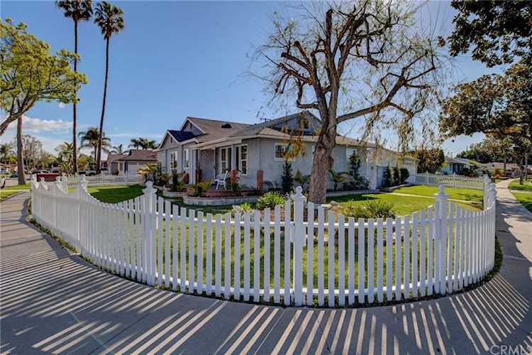 14813 Cordary Hawthorne, CA 90250