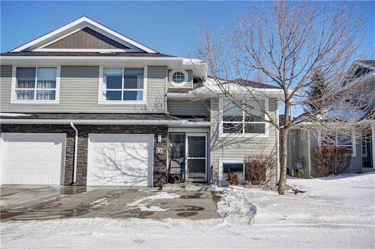 55 Fairways Drive NW #106 Airdrie, AB T4B 2T5