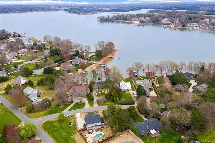 21534 Lake Point Ln Cornelius, NC 28031
