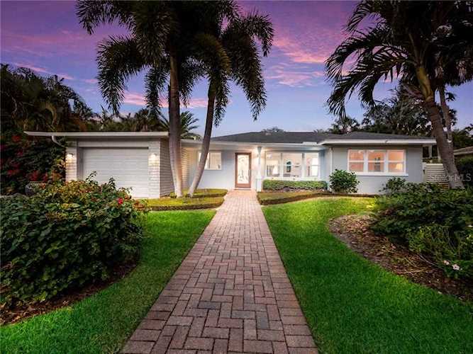 409 N Washington Drive Sarasota, FL 34236