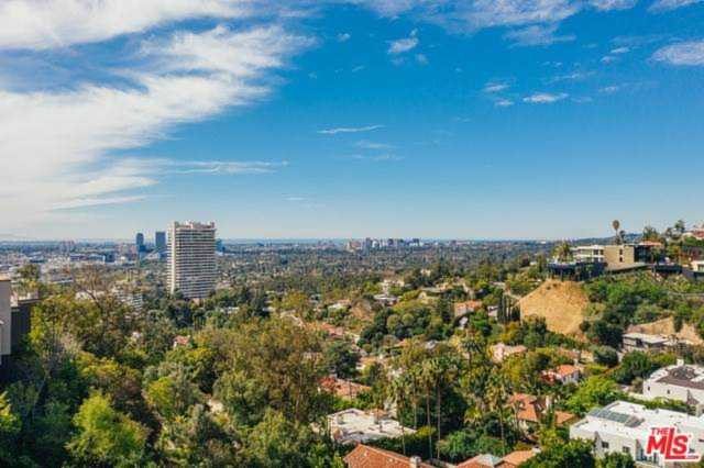 9171 Thrasher Avenue Los Angeles, CA 90069