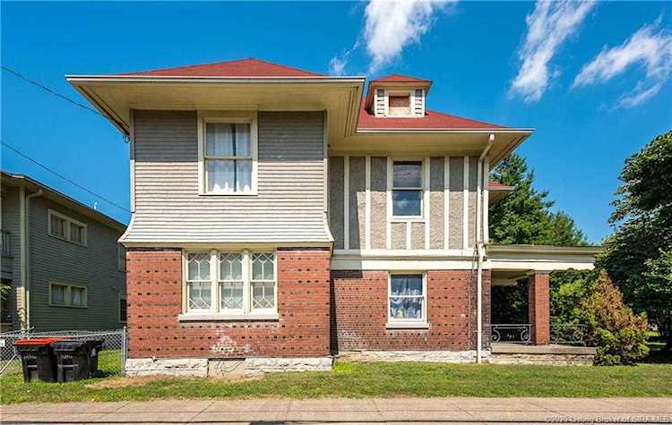 1246 Ormsby Ct Louisville, KY 40203