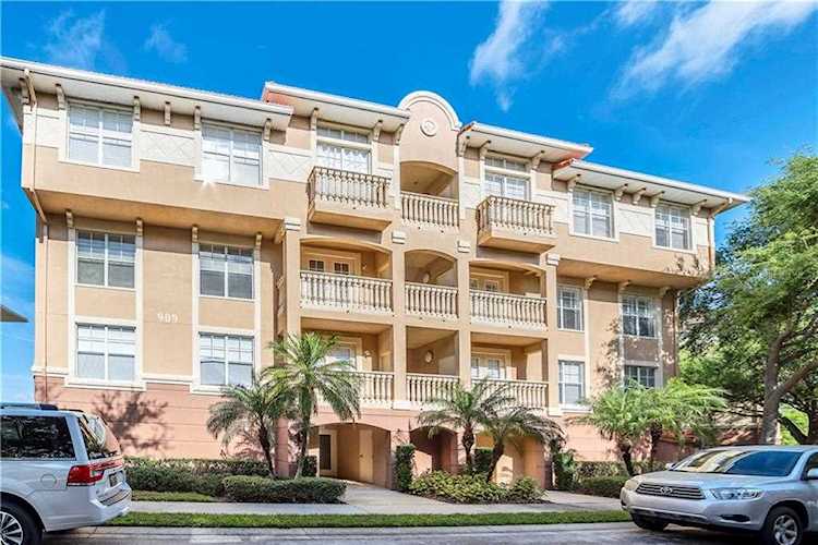 909 Lotus Vista Dr Altamonte Springs, FL 32714