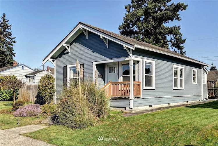 2423 Highland Ave Everett, WA 98201 | MLS ® 1567887 Photo 1