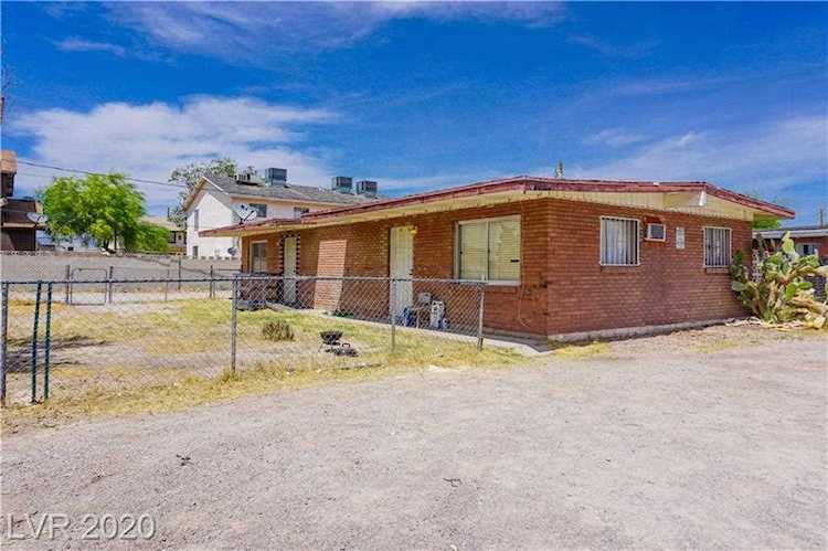 4994 Holt 5 Ave Las Vegas, NV 89115
