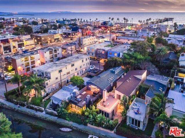 3001 Grand Canal Venice, CA 90291