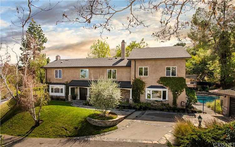 3725 Terrace View Drive Encino, CA 91436