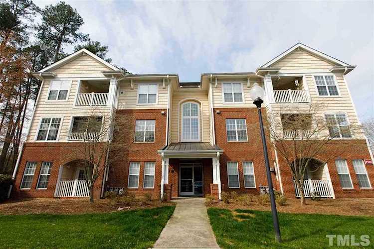 533 Ives Court #59 Chapel Hill, NC 27514