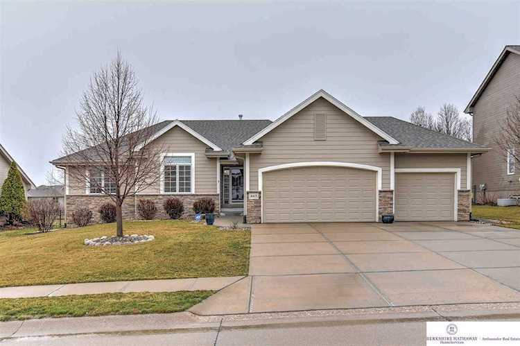 6413 N 163 St Omaha, NE 68116