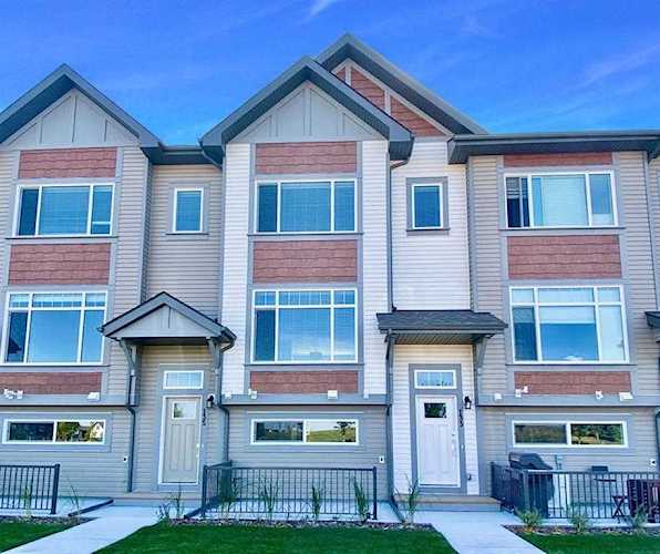 133 Copperstone Park SE Calgary, AB T2Z 5E3